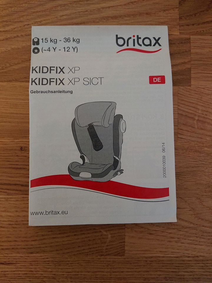 Britax Römer Kindersitz Kidfix XP SICT in Braunschweig