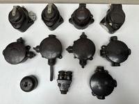 Alte Bakelit Verteilerdose Steckdose Federdeckel DDR 60er ArtDeco Frankfurt am Main - Ostend Vorschau