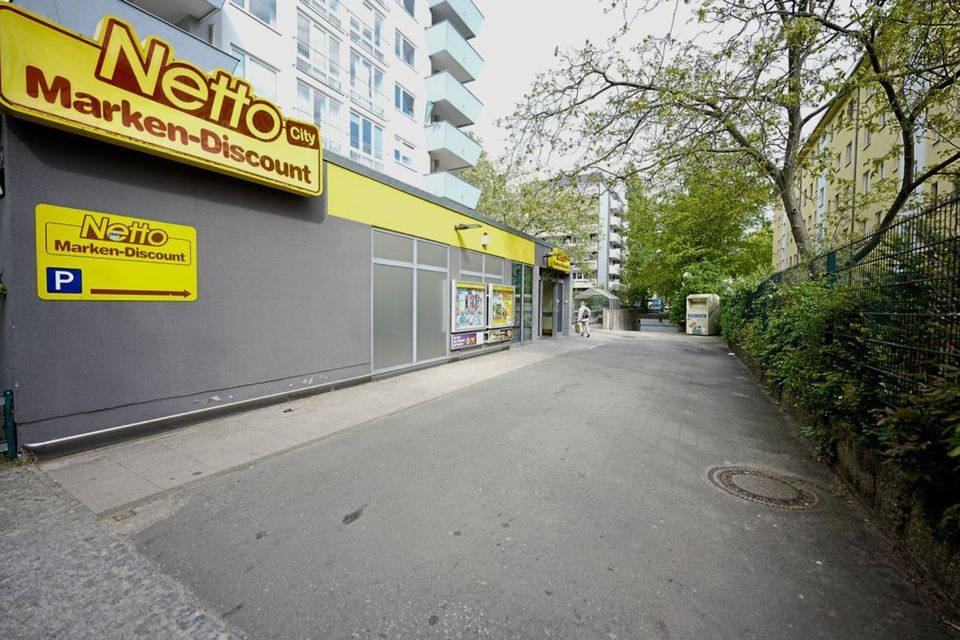 Helle 2 Zimmer Wohnung in Berlin-Wilmersdorf, Adenauerplatz in Berlin