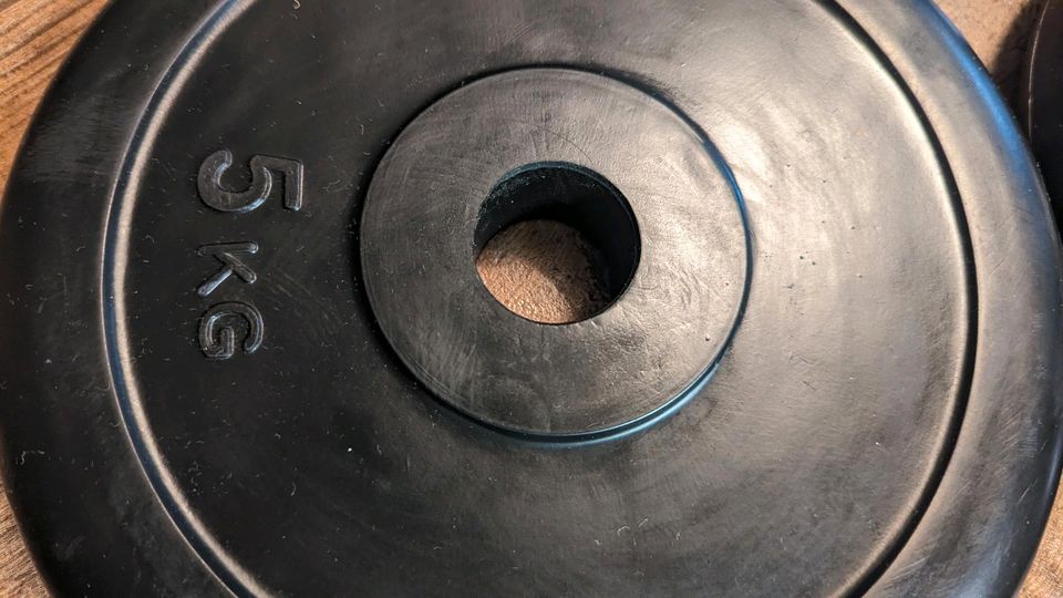 Gummierte Guss Hantelscheiben 30mm verschiedene Größen in Langenselbold