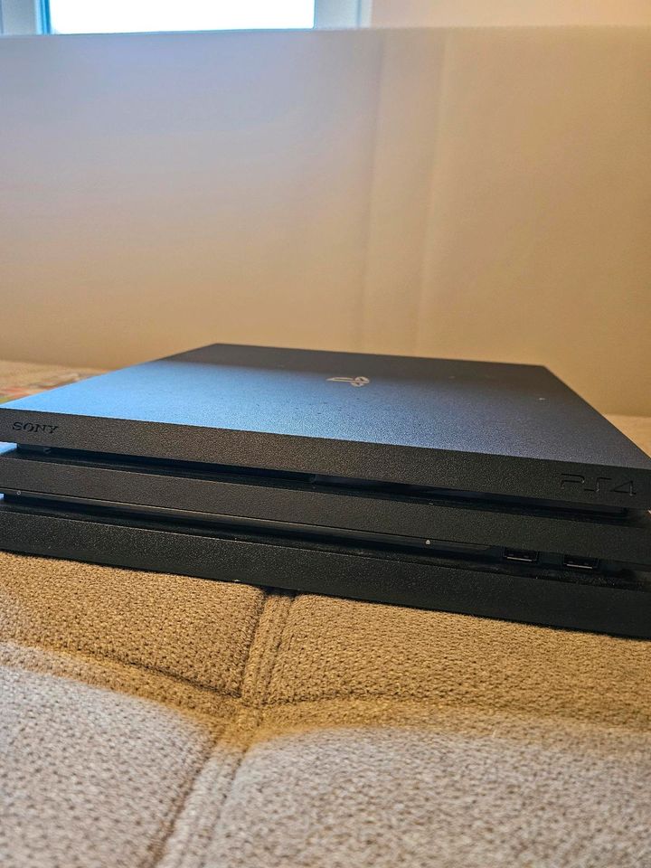 Ps4 pro 500 GB in Diedorf