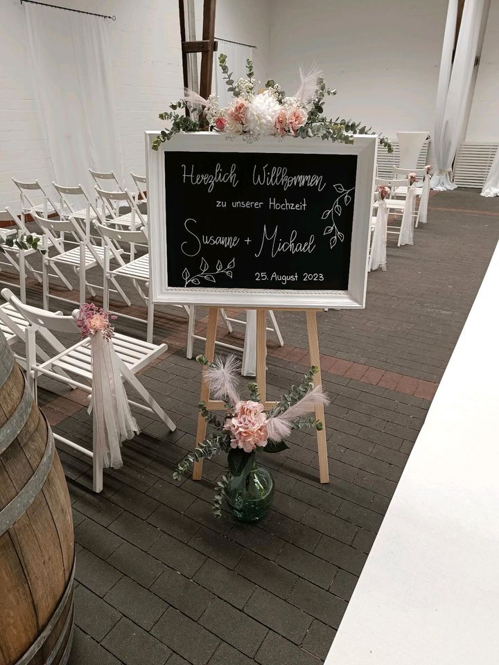 Tafel weiß Willkommensschild Hochzeitsdeko Verleih mieten in Oelde