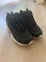 Nike Air Max 97 in Schwarz-Weiß an in der Größe 40,5 Berlin - Charlottenburg Vorschau