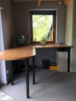 Schreibtisch, L-förmig, Beine in der Höhe einstellbar. Baden-Württemberg - Waldstetten Vorschau
