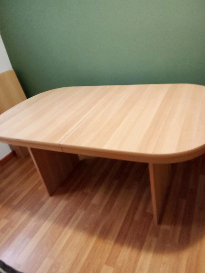 Tisch neu, 160cm , ausziehbar bis 320 cm in Saarbrücken