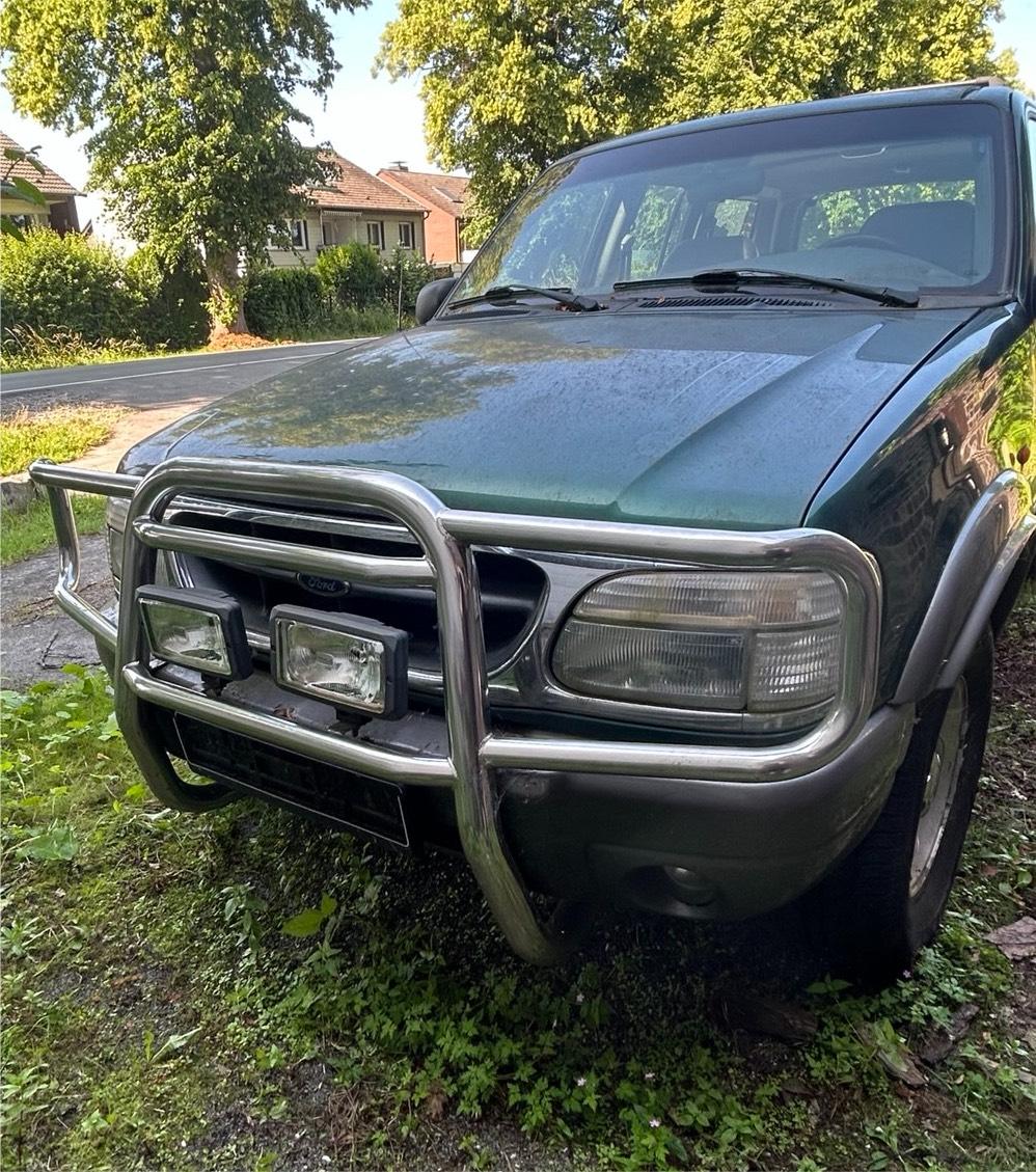 Abbildung des Autos Ford Explorer