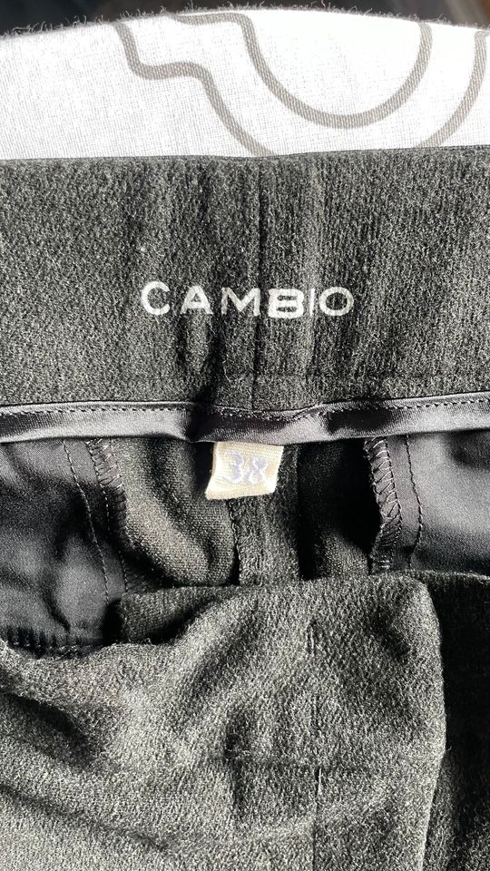 Schöne klassische Hose von Cambio in Sitzendorf