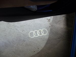 1 Satz LED-Einstiegsleuchten für Audi