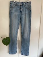 H&M Straight Regular fit mid waist & Denim Jeans blau Gr. 38 Nordrhein-Westfalen - Dormagen Vorschau