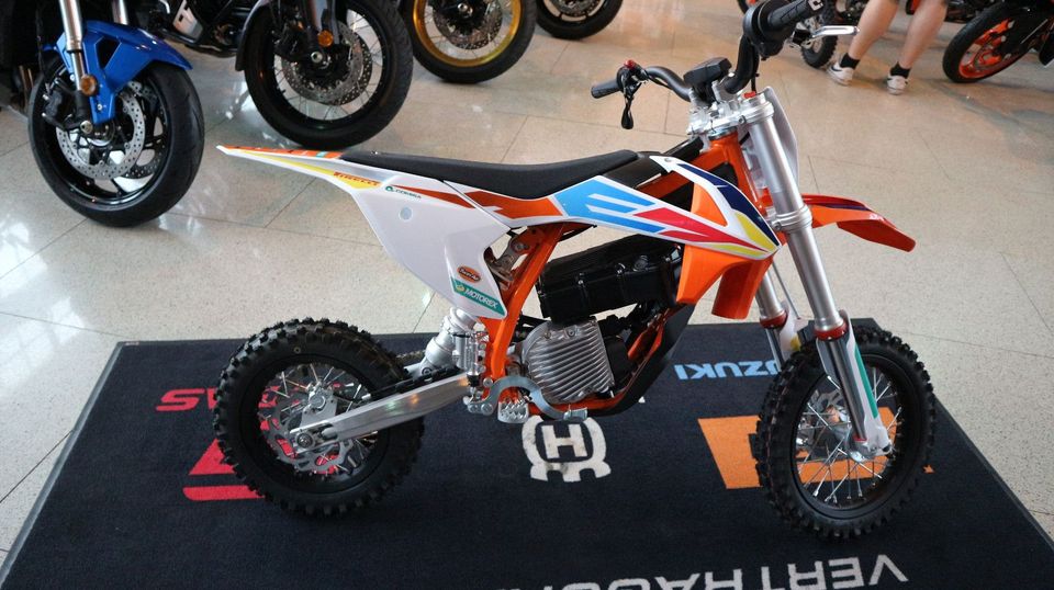 KTM SX E-5 inkl. Dekor * Aktionspreis* in Braunschweig