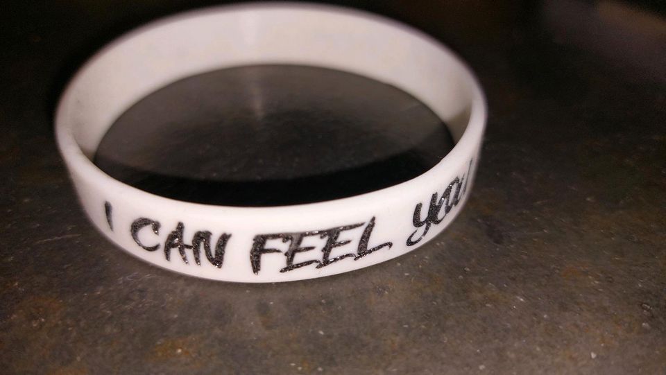 The Faim I can Feel You Armband in Karlstadt