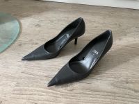 Zara Leder Pumps Gr 40 Grau Absatzlederschuh Minimal Berlin - Wilmersdorf Vorschau