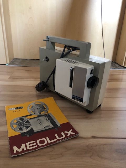 Schmalfilm-Projektor MEOLUX meopta 8 Super Typ: 85113 + 43 Filme in Cottbus