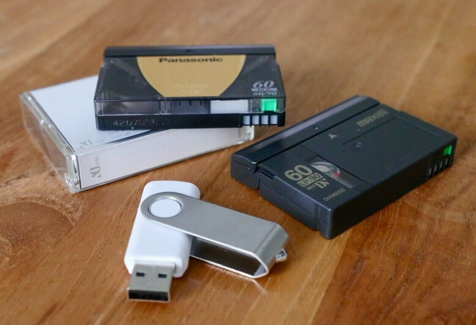 Mini DV Kassetten Digitalisieren -> DVD, USB-Stick, Download in Voerde (Niederrhein)