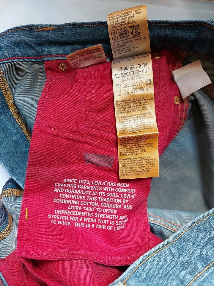 Levis Levi Strauss 511 W33 L32 Jeans Hose Levi's in Fürstenfeldbruck