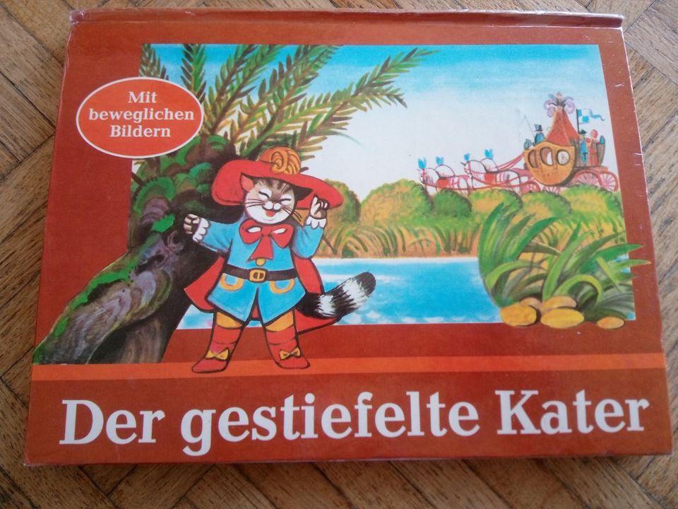 Buch Kinderbuch Der gestiefelte Kater mit Aufklappbildern in Glücksburg