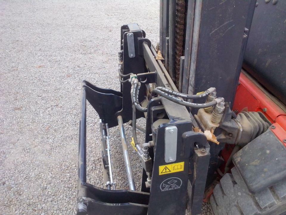 Baustelle Baufahrzeug Mast Kippvorrichtung Hoflader Gabelstapler in Oberschneiding