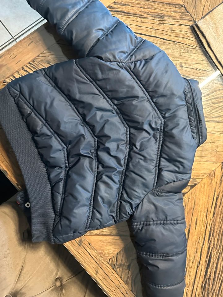 Tommy Hilfiger Winterjacke Junge 1 1/2 - 2 Jahre in Essen