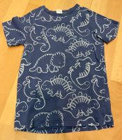 H&M T-Shirts mit Fliege Dinos grau Gr.104/110 Niedersachsen - Braunschweig Vorschau