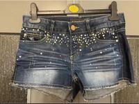 Neu Jeans Hot Pants kurze Hose mit Strass-Steinen Shorts Neustadt - Gartenstadt Süd Vorschau