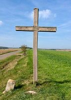 Suche schlichtes christliches Wegekreuz / Holzkreuz ab 2m Höhe Baden-Württemberg - Rutesheim   Vorschau