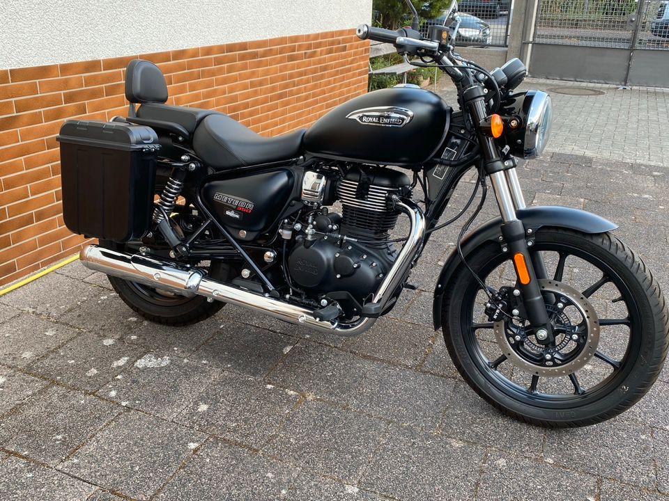 Royal Enfield Meteor 350 „Stellar“ in Dreieich