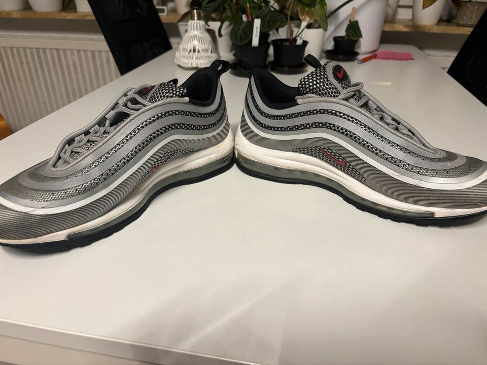 Nike Air Max 97 Ultra 17 „silver bullet“ in Langenhagen