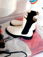 Tamaris Stiefel Stiefeletten Creme Schwarz 40 Nordrhein-Westfalen - Neuss Vorschau