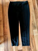 Anzughose Stoffhose schwarz HUGO BOSS Gr. 42 Business Bundfalte Sachsen-Anhalt - Aschersleben Vorschau