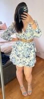 Shein Kleid floral blau weiß M Niedersachsen - Hameln Vorschau