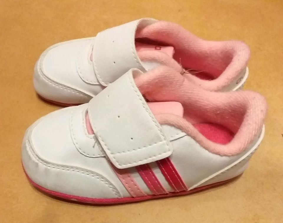 Schuhe Babyschuhe Adidas Gr. 20 in Bayern - Regensburg | Gebrauchte  Kinderschuhe Größe 20 kaufen | eBay Kleinanzeigen ist jetzt Kleinanzeigen