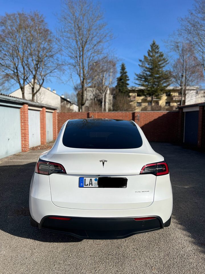 Tesla Model Y Long Range TOP in Landshut