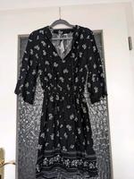 H&M Kimono Kleid Bluse Vintage schwarz Viskose S M Blumen Dresden - Löbtau-Nord Vorschau