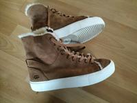 Orig. UGG high Top Sneaker gefüttert 41 top Zustand Baden-Württemberg - Ludwigsburg Vorschau