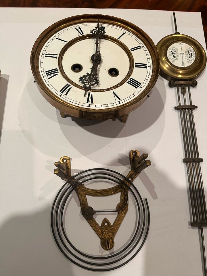 Antikes Uhrwerk/Pendeluhr, Werner Deponirt in Tettnang