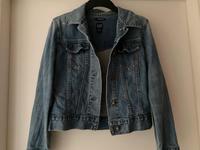Jeans Jacke von GAP, Größe XS , Top Zustand Berlin - Mitte Vorschau