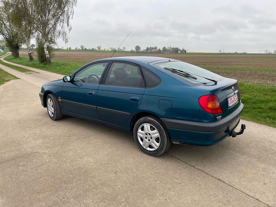 Toyota Avensis 1,8 TÜV NEU in Güstrow