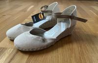 Dockers Riemchenpumps beige NEU Gr.38 Sachsen - Bautzen Vorschau