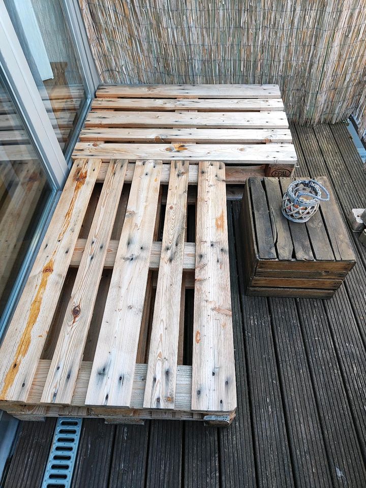 Sitzgarnitur Balkon, Garten aus Europaletten in Dresden