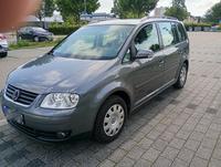 Volkswagen Touran 2.0 TDI DSG DPF Trendline Trendline Baden-Württemberg - Eppingen Vorschau