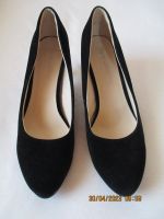 Klassische bpc Pumps samt schwarz Gr. 39 - wie neu! Bayern - Rottendorf Unterfr Vorschau