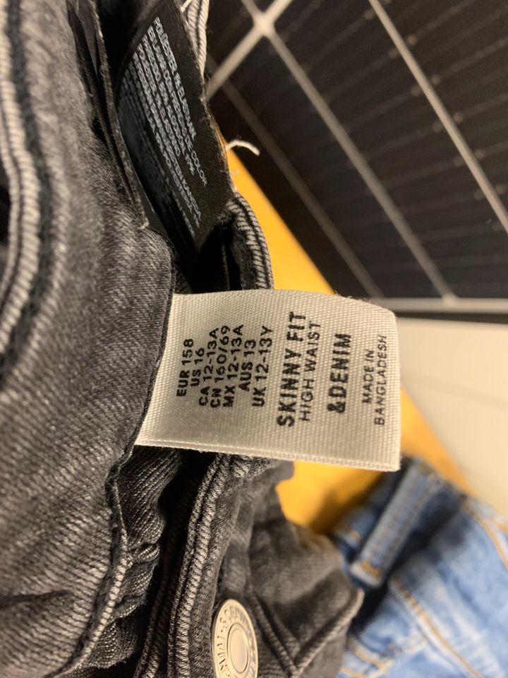 Jeans Hosen Kinder jungen Mädchen 122 134 140 152 158 in Augsburg