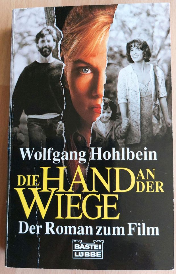 Die Hand an der Wiege in Enger