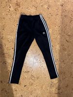 Schwarze Adidas Jogginghose Bayern - Roth Vorschau