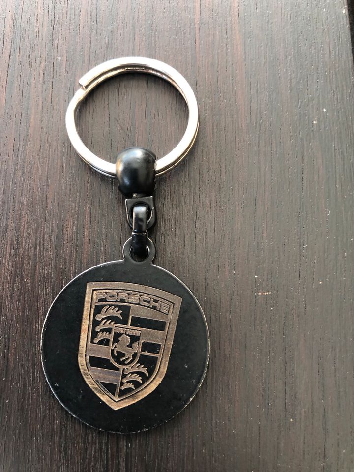 Porsche Schlüsselanhänger in Erkelenz