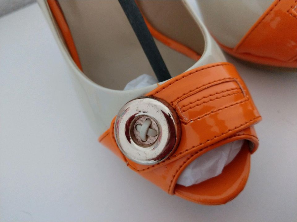 Peeptoes - Coole Pumps Gr.37 orange-beige in Villmar