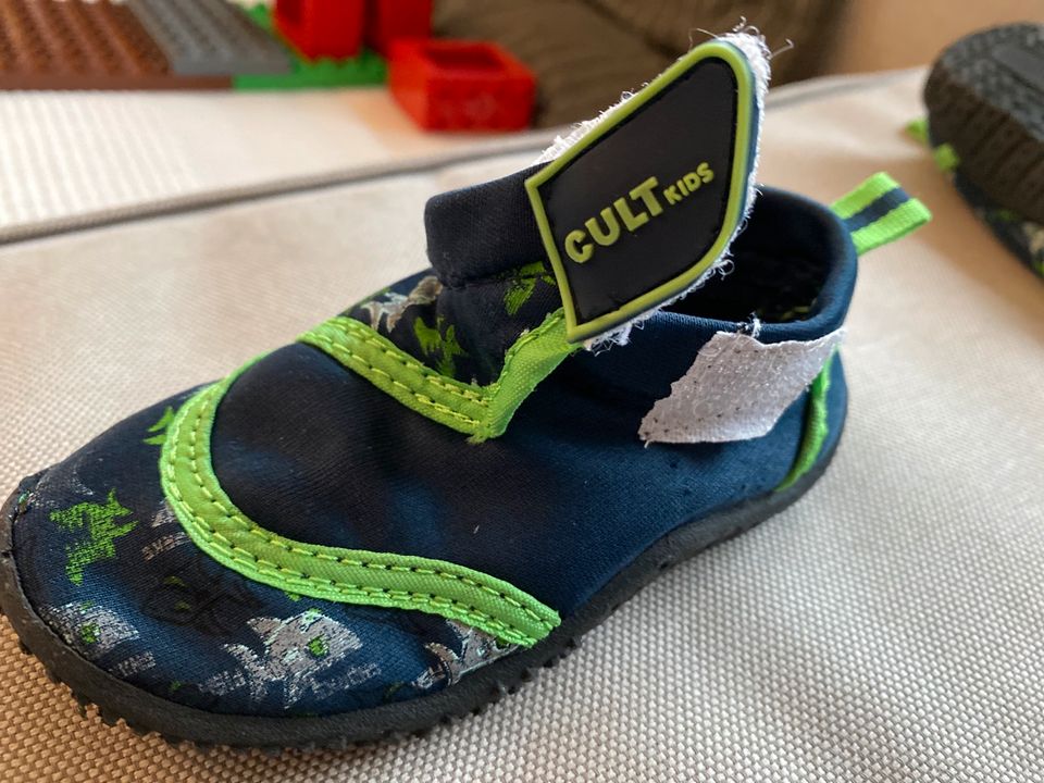 Schwimmschuhe Badeschuhe Größe 23 in Bielefeld