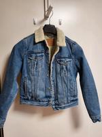 LEVIS gefütterte Jeansjacke. Gr. S Hessen - Mittenaar Vorschau