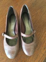 Clarks Pumps braun Gr. 40 Niedersachsen - Wildeshausen Vorschau