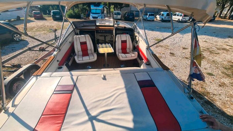 Sportboot Wellcraft 210  V8 Mercruiser +Trailer in Augsburg